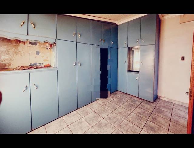 2 BEDROOM FREESTANDING FOR SALE IN BAKERVILLE HEIGHTS